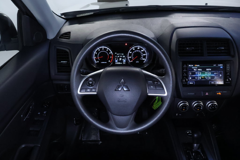 Used 2025 Mitsubishi Outlander Sport AWD image 17