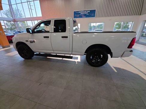 Used 2019 RAM 1500 Express w/ Express Value Package AWD/4WD image 12