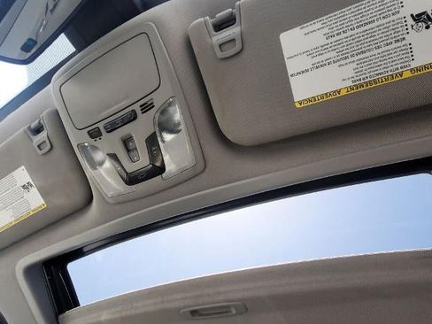 Used 2019 Toyota Sienna XLE FWD image 18
