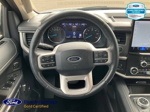 Used 2024 Ford Expedition XLT AWD/4WD image 7