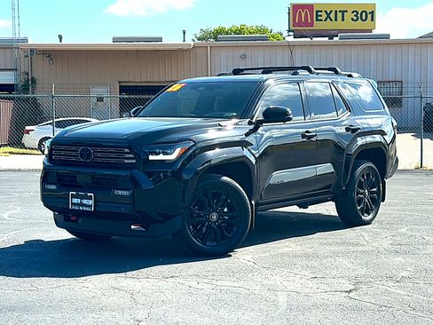 Used 2026 Toyota 4Runner Platinum AWD/4WD image 2