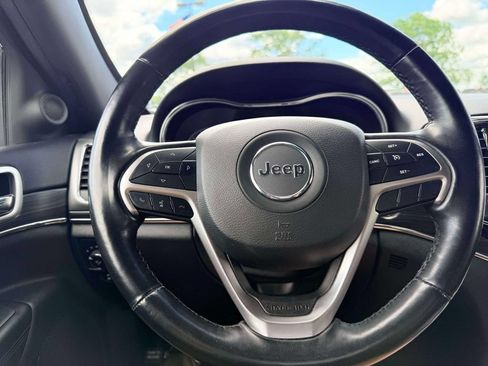 Used 2022 Jeep Grand Cherokee Limited AWD/4WD image 17