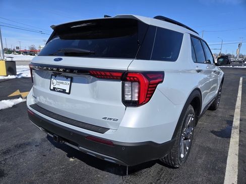 New 2026 Ford Explorer Active image 4