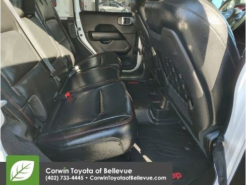 Used 2019 Jeep Wrangler Unlimited Rubicon w/ Uconnect 4C Nav & Sound Group image 32