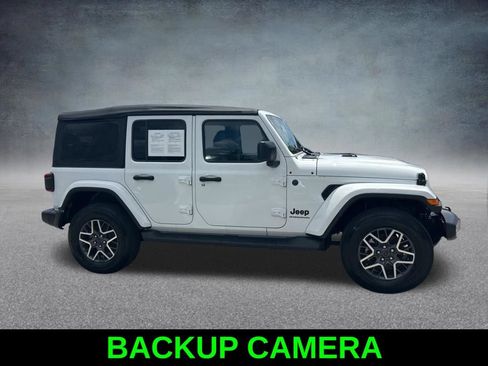 Certified 2025 Jeep Wrangler Unlimited Sahara AWD/4WD image 4