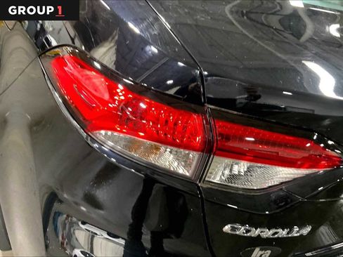 Used 2023 Toyota Corolla LE image 28