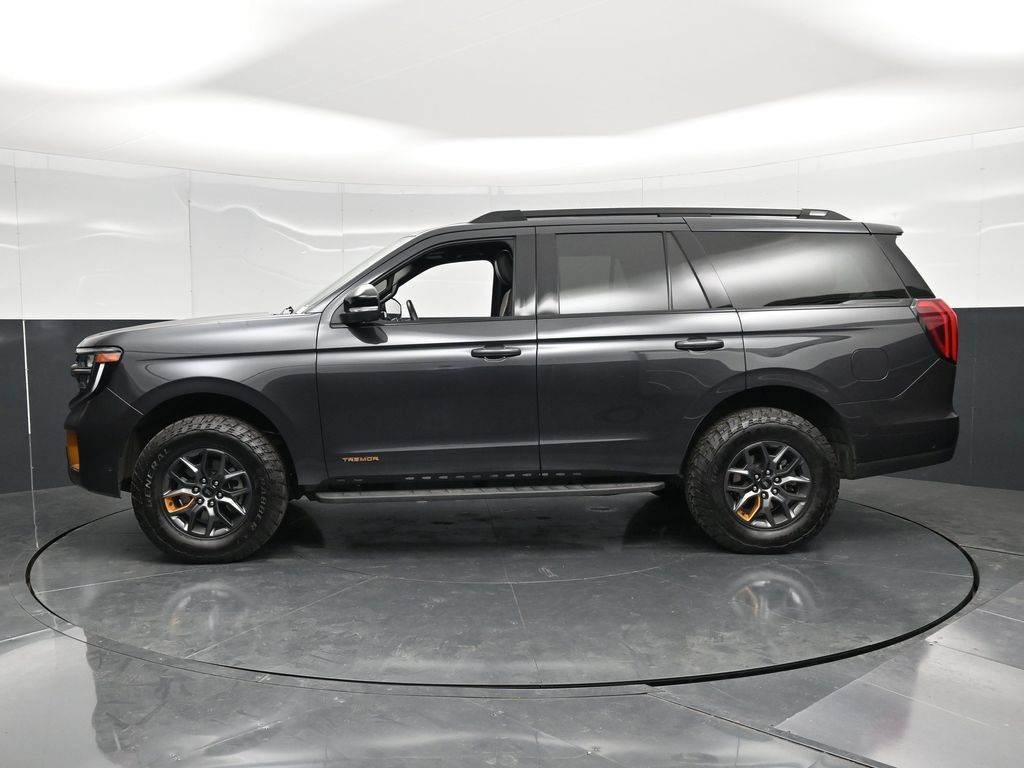 Used 2025 Ford Expedition Tremor AWD/4WD image 8