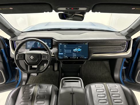 Used 2023 Rivian R1T Adventure image 25