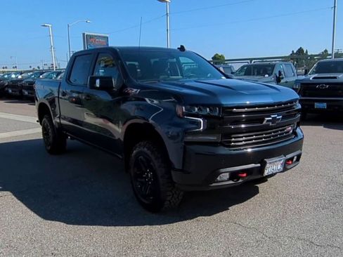 Used 2022 Chevrolet Silverado 1500 LT Trail Boss w/ Safety Package AWD/4WD image 2