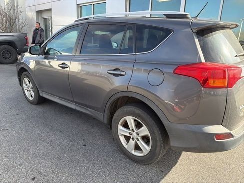 Used 2013 Toyota RAV4 XLE image 3