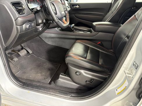 Used 2024 Dodge Durango GT RWD image 11