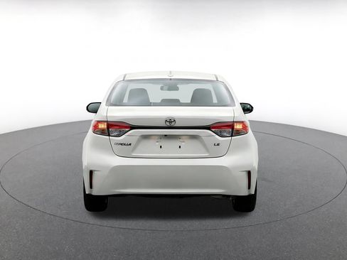 Used 2025 Toyota Corolla LE FWD image 6