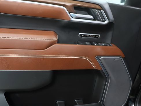 Used 2022 GMC Sierra 1500 Denali Ultimate image 22