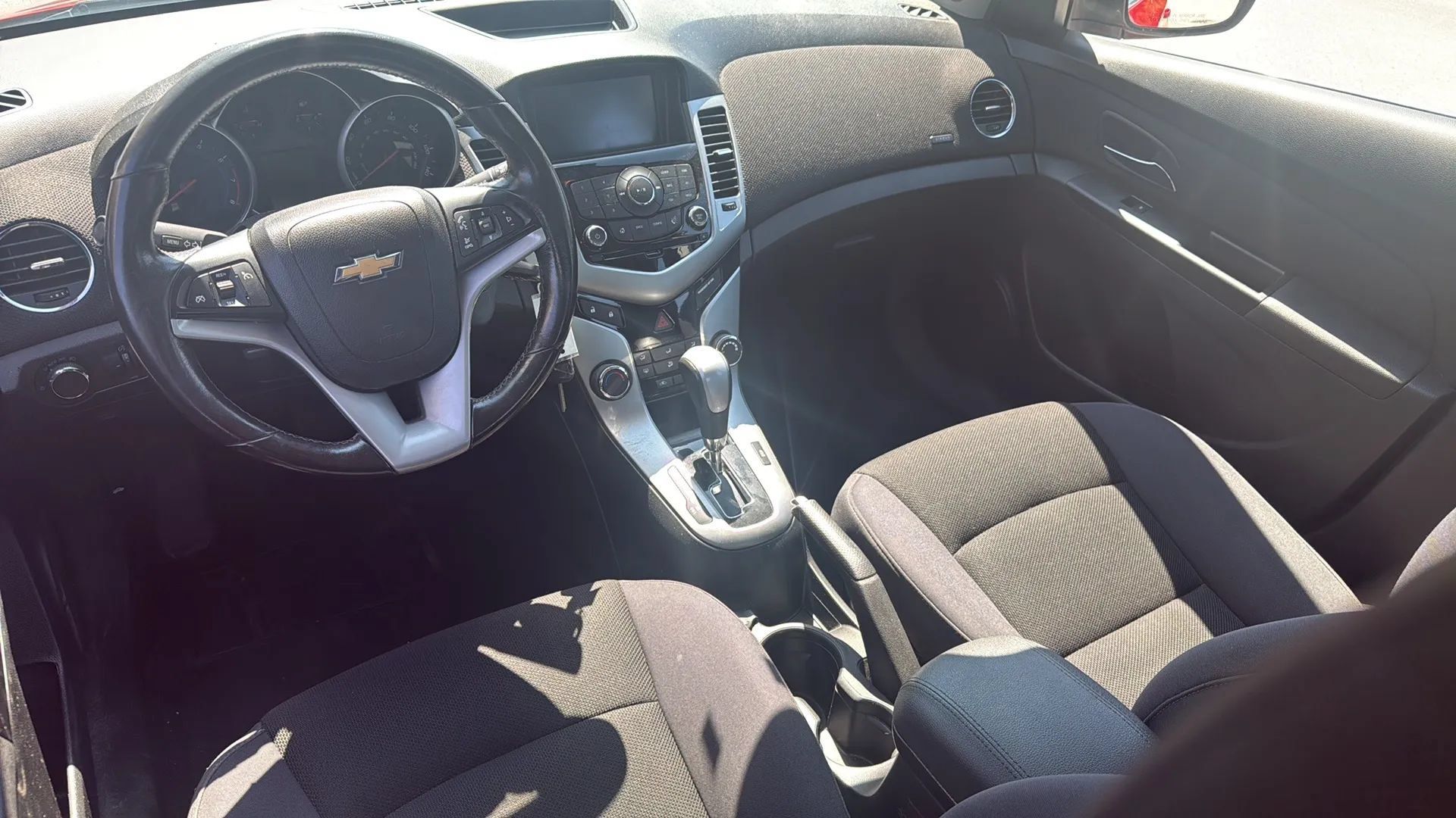 Used 2014 Chevrolet Cruze LT FWD image 10