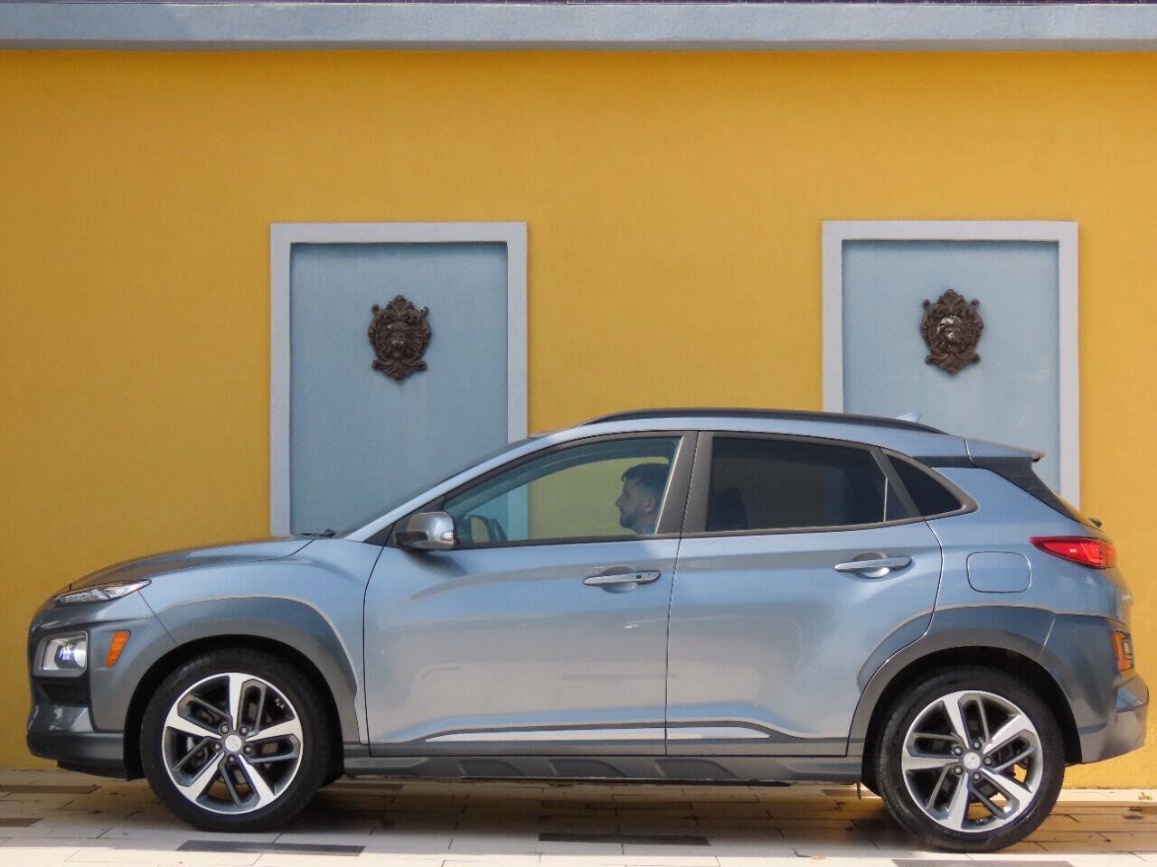 Used 2020 Hyundai Kona Limited AWD/4WD image 8