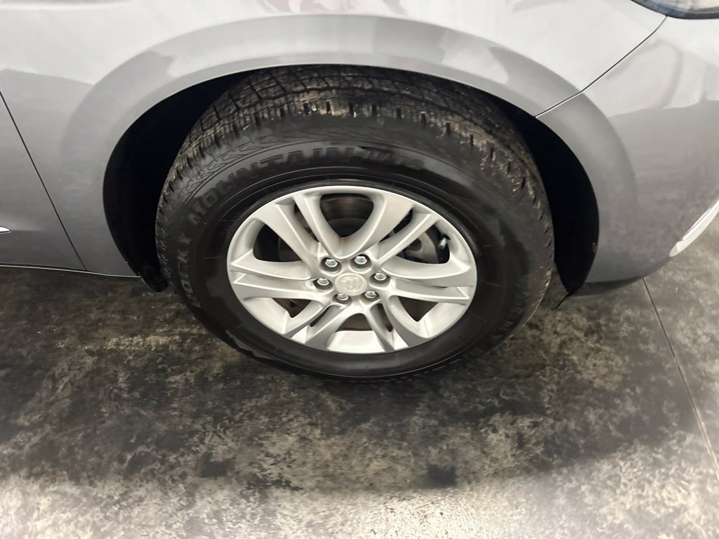 Used 2018 Buick Enclave Essence FWD image 10