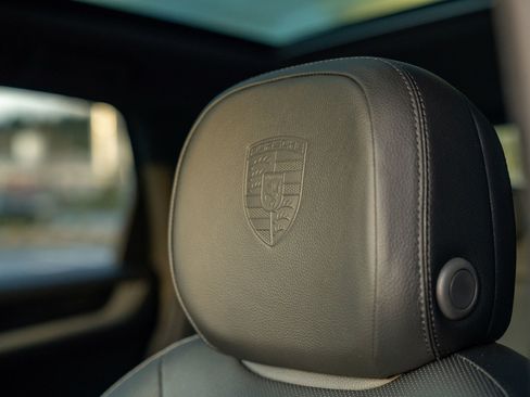 Certified 2026 Porsche Cayenne AWD/4WD image 13