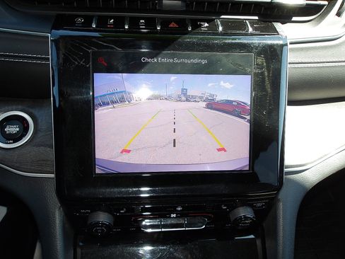 Used 2021 Jeep Grand Cherokee L Limited image 23