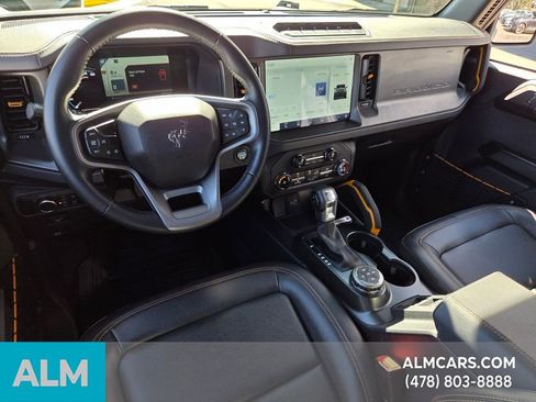 Used 2024 Ford Bronco Badlands image 7