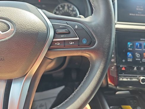 Used 2021 INFINITI QX50 Luxe AWD/4WD image 22