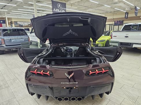 Used 2017 Chevrolet Corvette Stingray Coupe w/ 2LT Preferred Equipment Group image 15