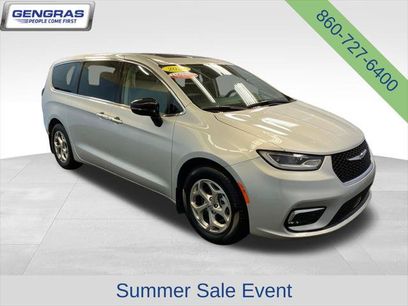 Certified 2024 Chrysler Pacifica Limited