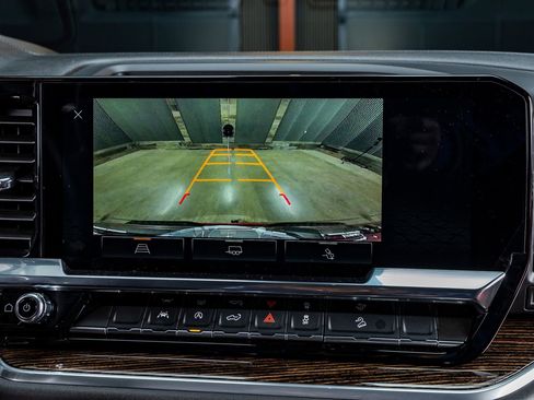 Used 2025 GMC Sierra 1500 Elevation image 26