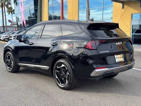 New 2026 Kia Sportage SX FWD image 4