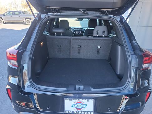 Certified 2023 Chevrolet TrailBlazer RS w/ Convenience Package image 19