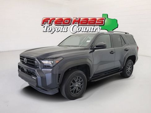 Used 2025 Toyota 4Runner SR5 AWD/4WD image 1
