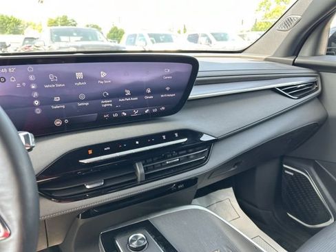 Used 2026 Buick Enclave Sport Touring w/ Super Cruise Package AWD/4WD image 44