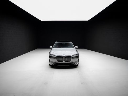 Used 2023 BMW i7 xDrive60 image 84