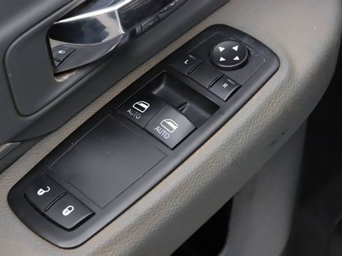 Used 2015 RAM 3500 Tradesman w/ Power & Remote Entry Group image 15