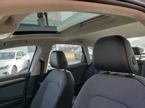 New 2026 Volkswagen Jetta SE FWD image 7