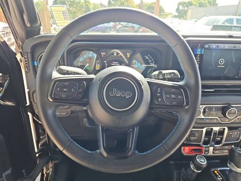 Used 2024 Jeep Wrangler Unlimited Rubicon 4xe w/ Technology Group AWD/4WD image 20