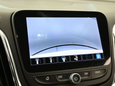 Used 2023 Chevrolet Equinox LT image 23