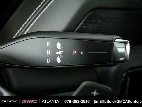 New 2026 GMC Yukon XL AT4 Ultimate AWD/4WD image 17