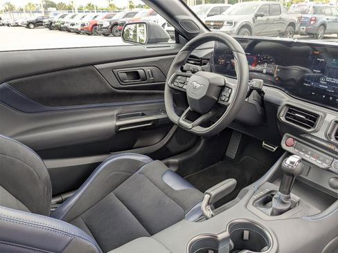 New 2025 Ford Mustang Dark Horse image 3