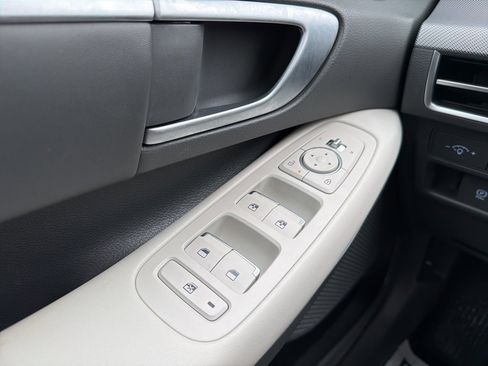 Certified 2024 Hyundai Sonata SEL w/ Convenience Package image 30