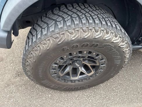 Used 2023 Ford Bronco Badlands AWD/4WD image 8