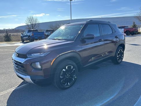Used 2022 Chevrolet TrailBlazer LT w/ Convenience Package image 3