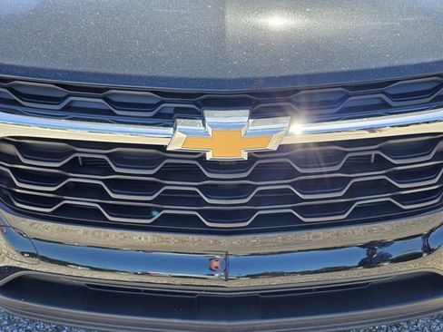 Used 2026 Chevrolet Trax LS FWD image 5