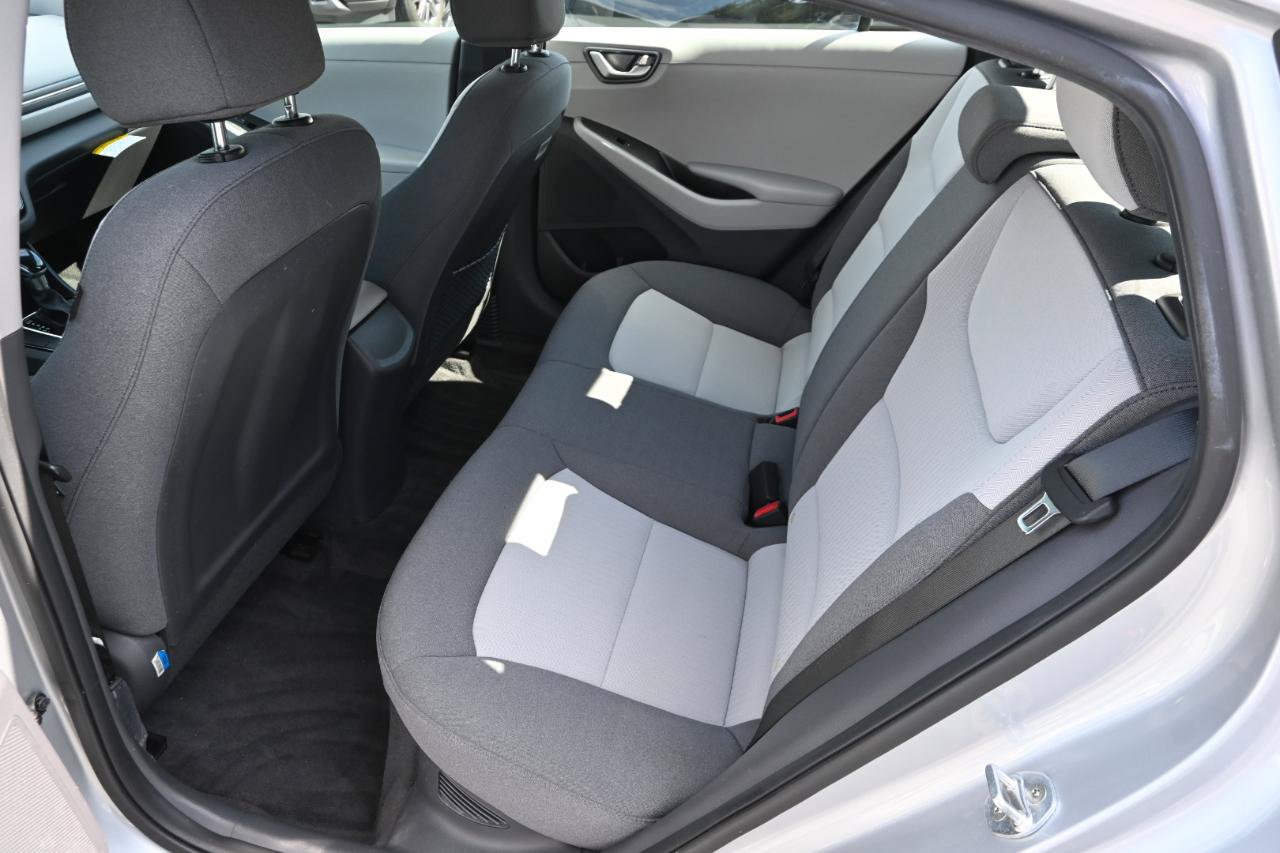 Used 2020 Hyundai Ioniq Blue FWD image 17