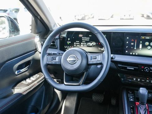 New 2026 Nissan Kicks SR image 16