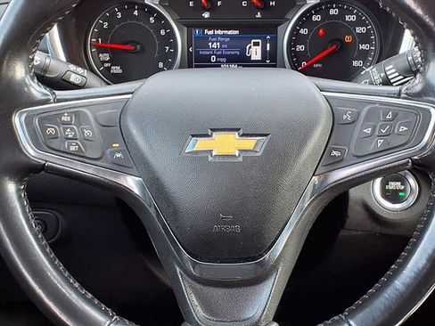 Certified 2020 Chevrolet Equinox LT w/ Driver Convenience Package image 12