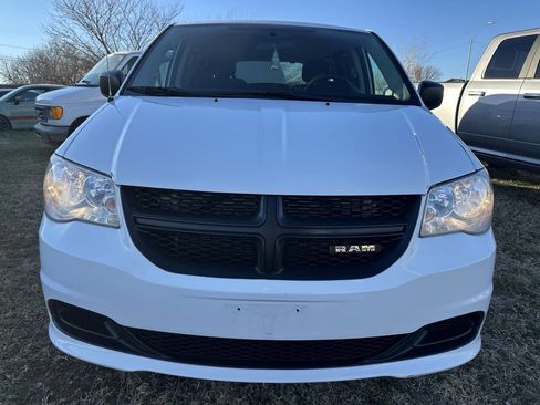 Used 2014 RAM C/V Tradesman image 4