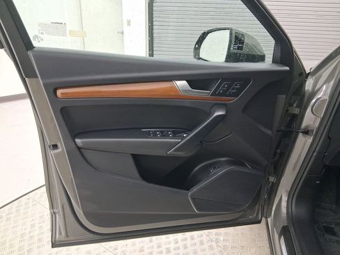 Used 2023 Audi Q5 2.0T Premium image 12