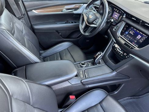 Used 2023 Cadillac XT5 Sportv w/ Platinum Package AWD/4WD image 17