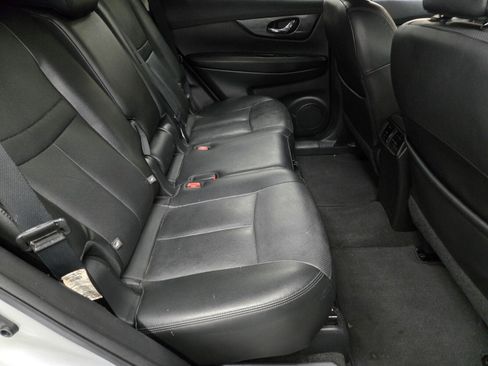 Used 2016 Nissan Rogue SL w/ SL Premium Package image 11