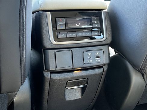New 2026 Subaru Ascent Limited image 37